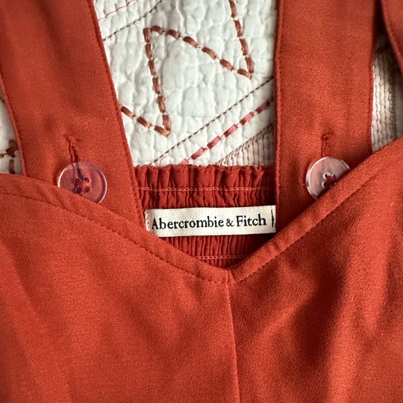 EUC Abercombie & Fitch Top - Picture 5 of 6